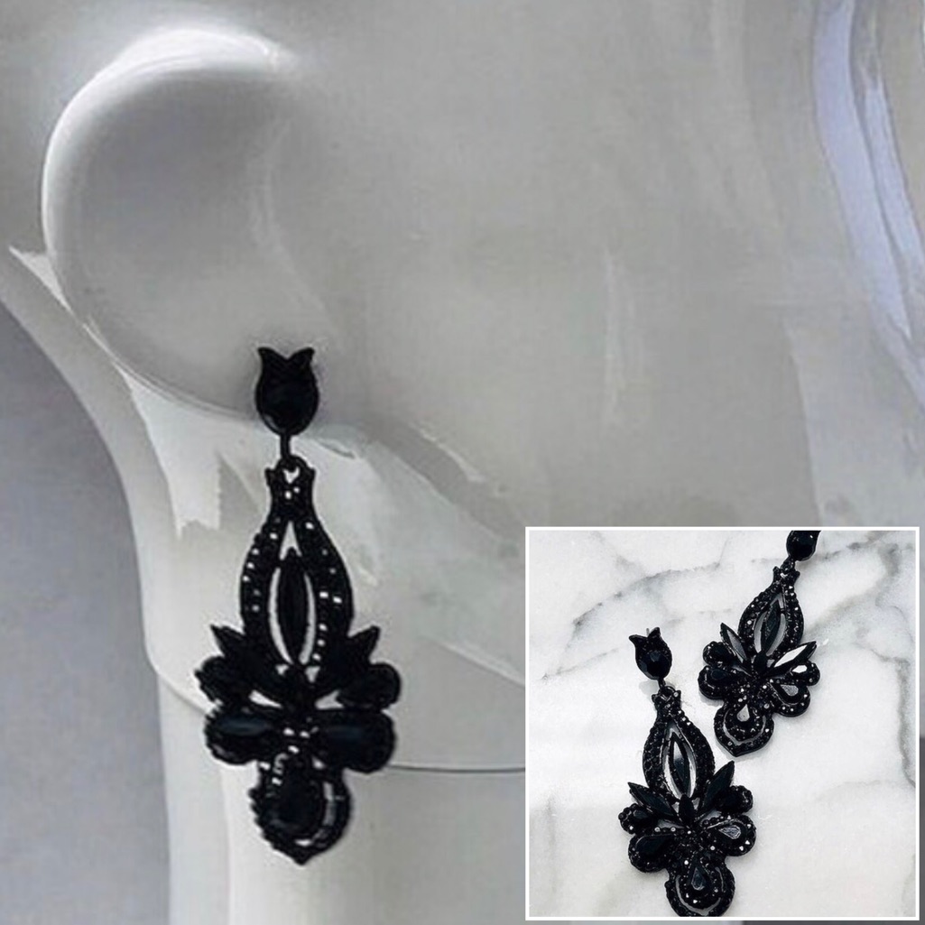 “Drop-Dead” Gorgeous Jet Black Crystal Earringsnwt